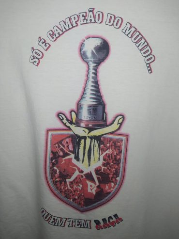 camisa-raca-branca-detalhe2